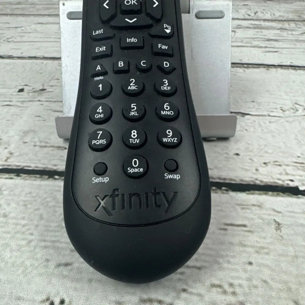 Xfinity Comcast XR2 Remote‎ Control Cable TV DVR Set Top Box w/ Batteries